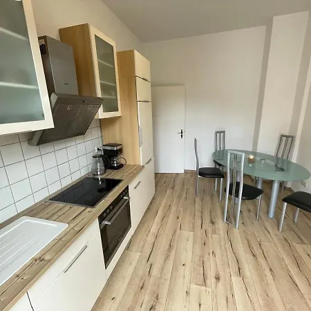 Апартаменты Schoenes Mit Infrarot Sauna Und Balkon 