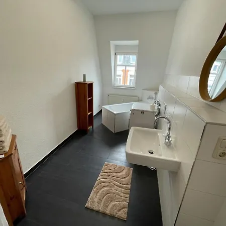 Schoenes Mit Infrarot Sauna Und Balkon 